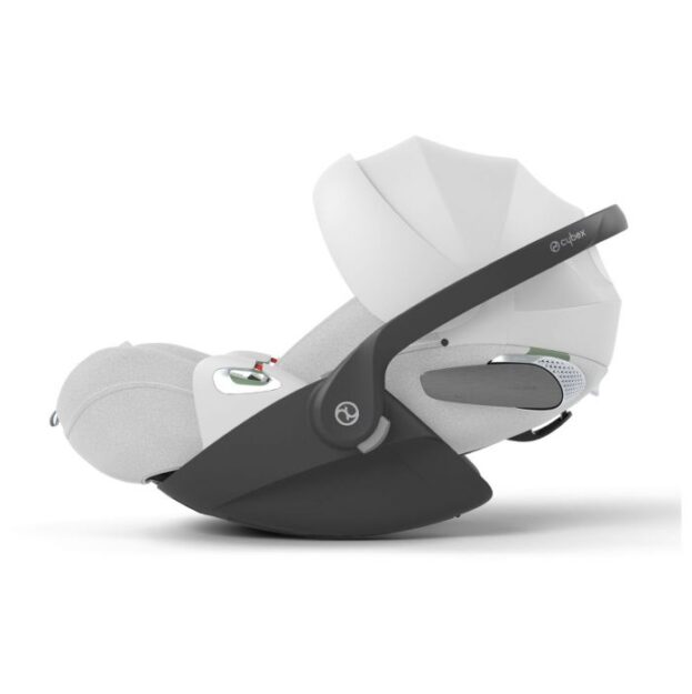 cybex-siege-auto-cloud-t-i-size-plus-platinum-white_CYB02118_0_1.jpg